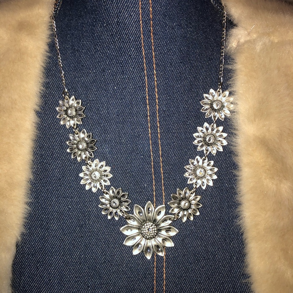 Silver sunflower necklace